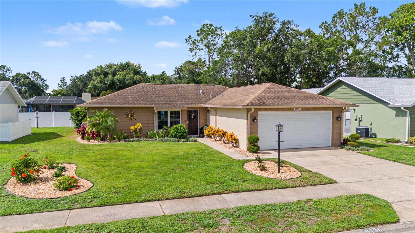 HERITAGE LAKE - Residential