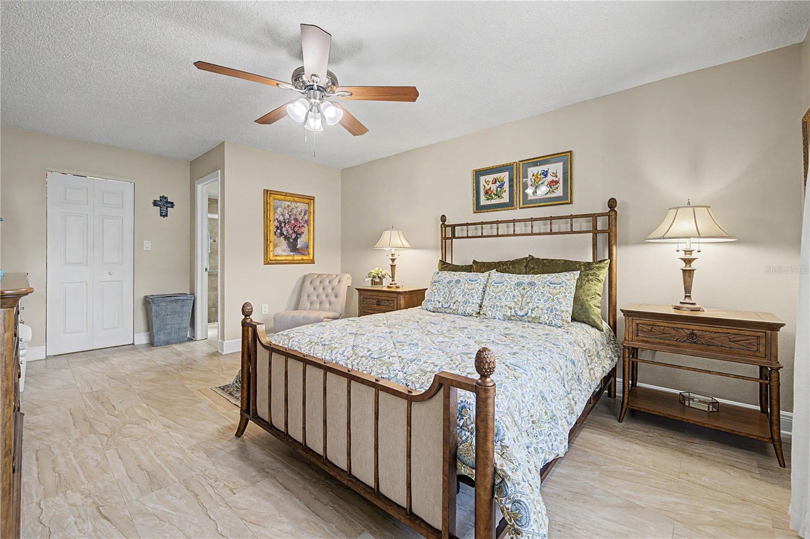 HERITAGE LAKE - Residential