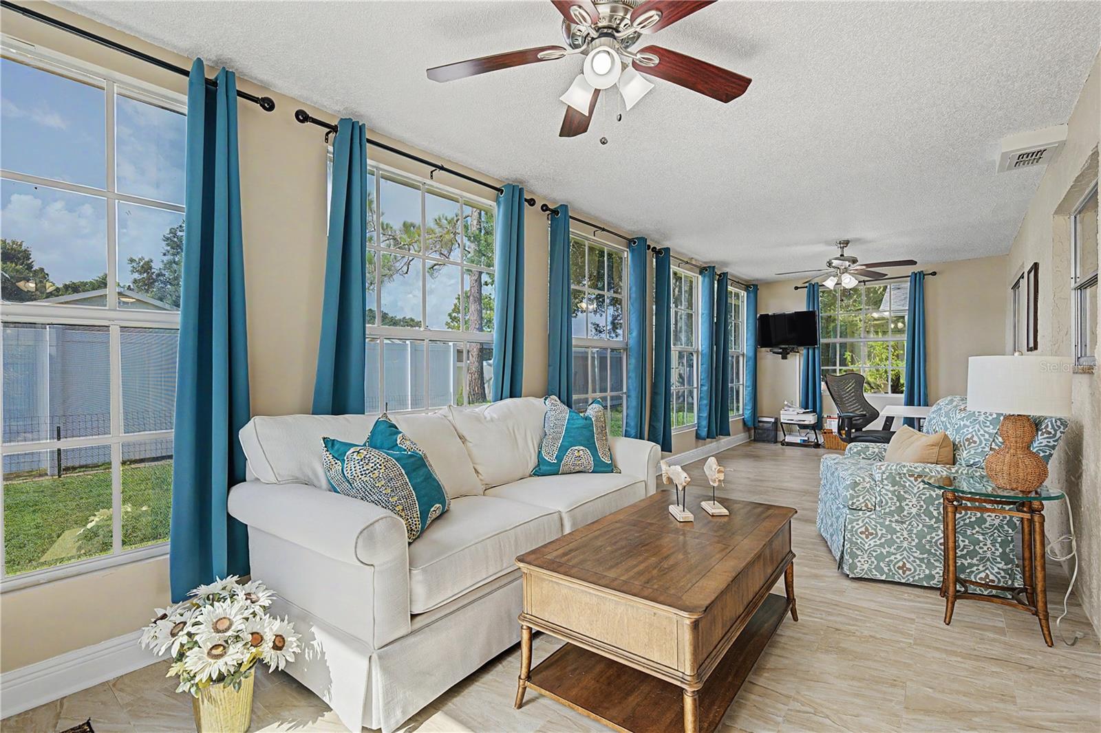 HERITAGE LAKE - Residential