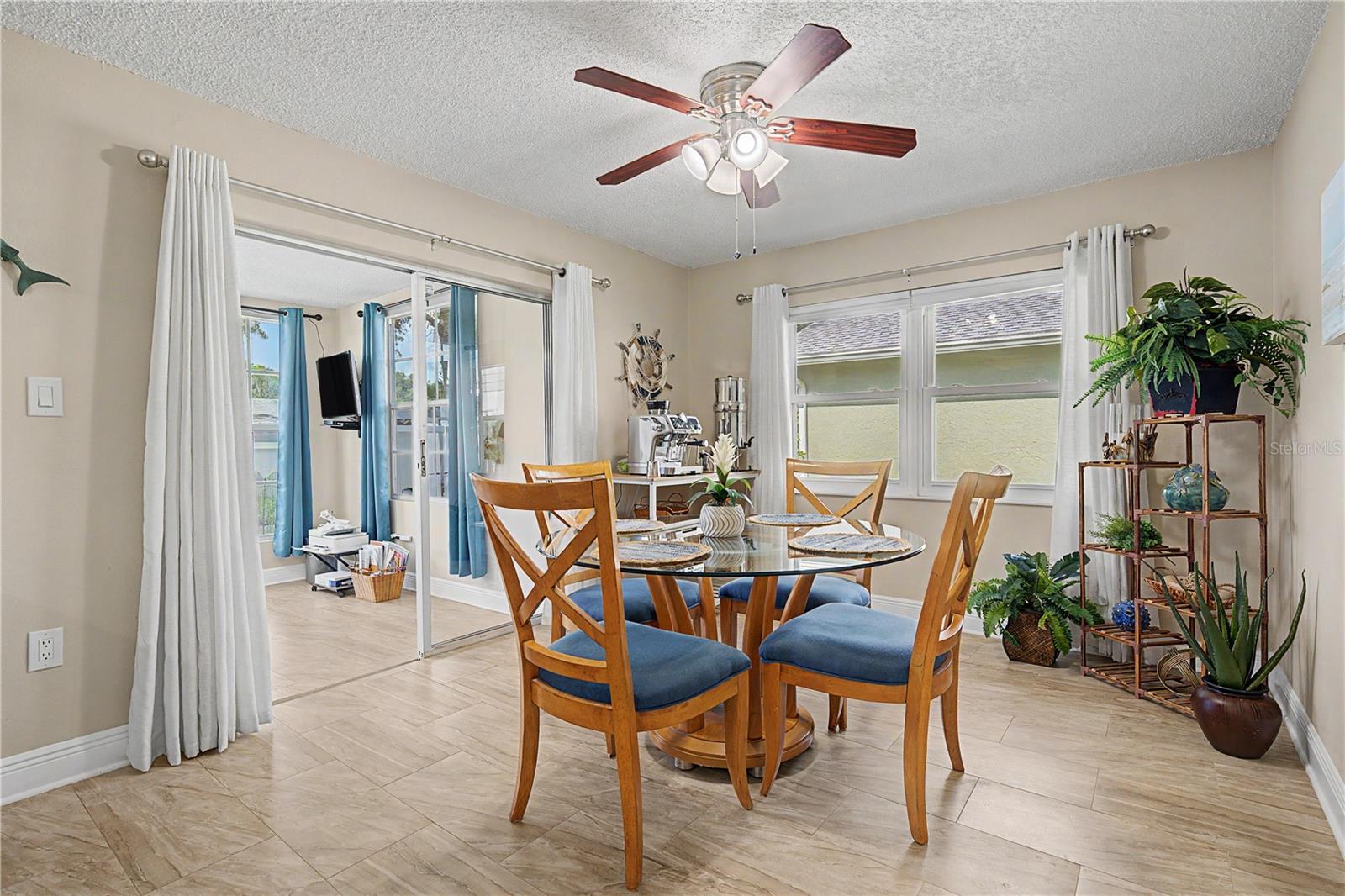 HERITAGE LAKE - Residential