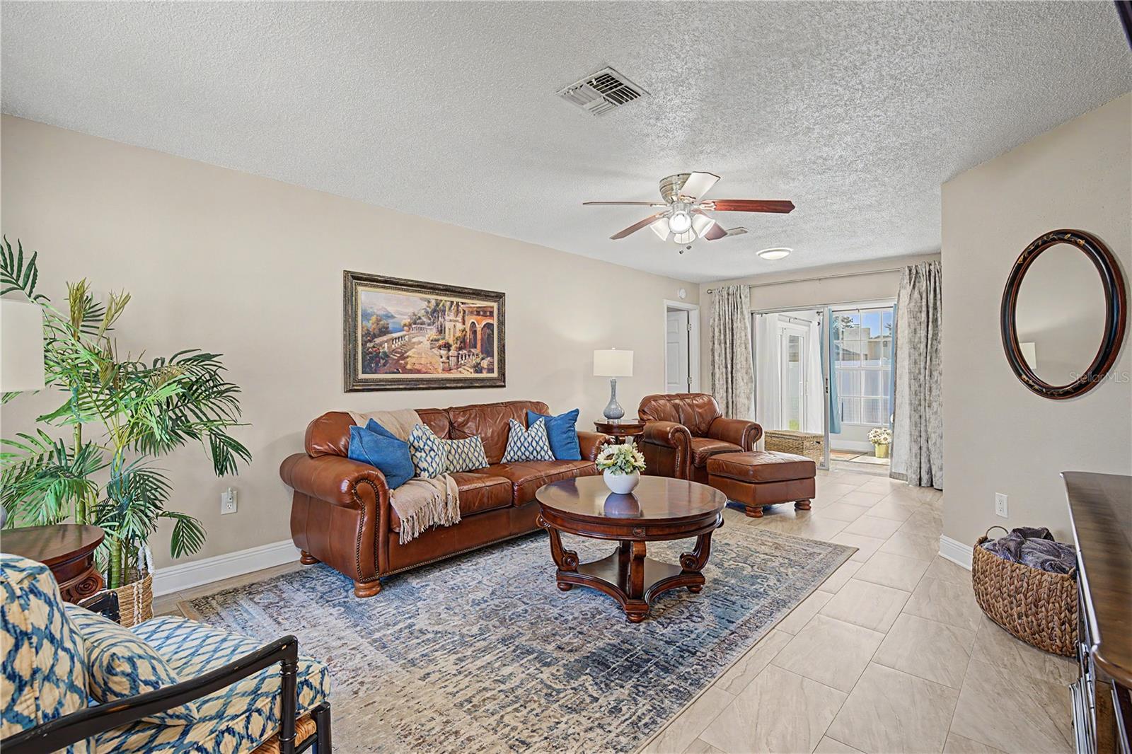 HERITAGE LAKE - Residential