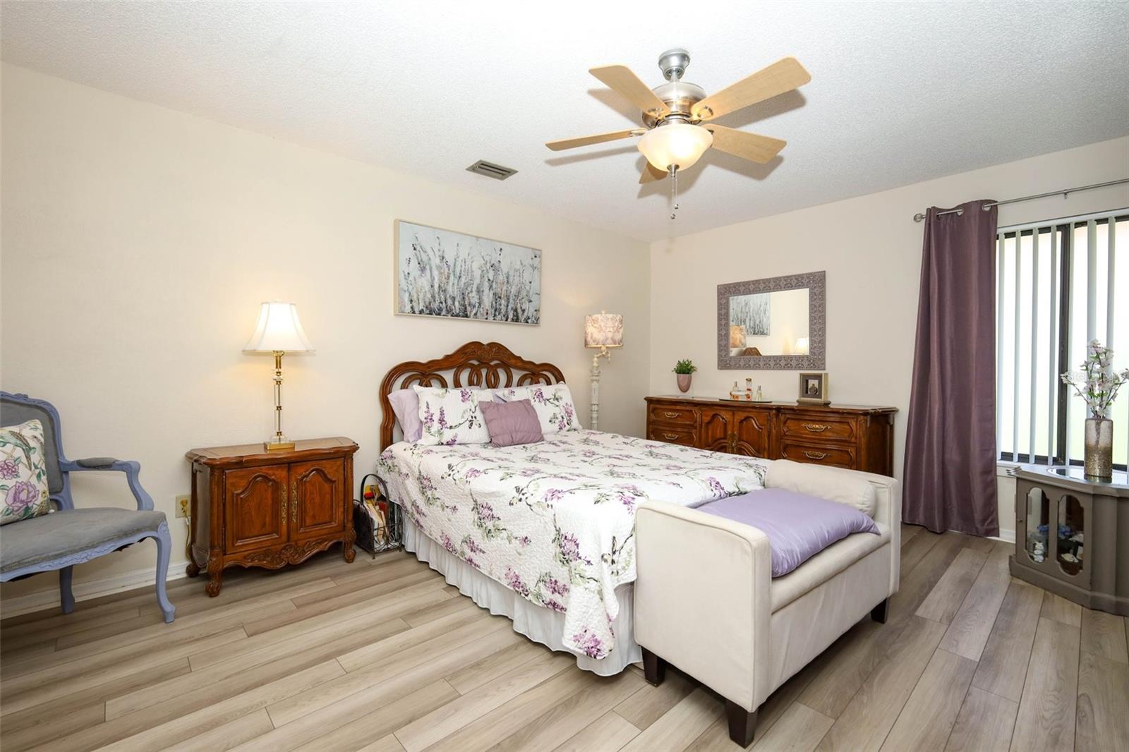CEDARWOOD VILLAGE 1 - Residential