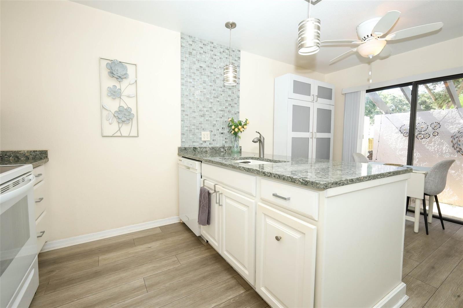 CEDARWOOD VILLAGE 1 - Residential