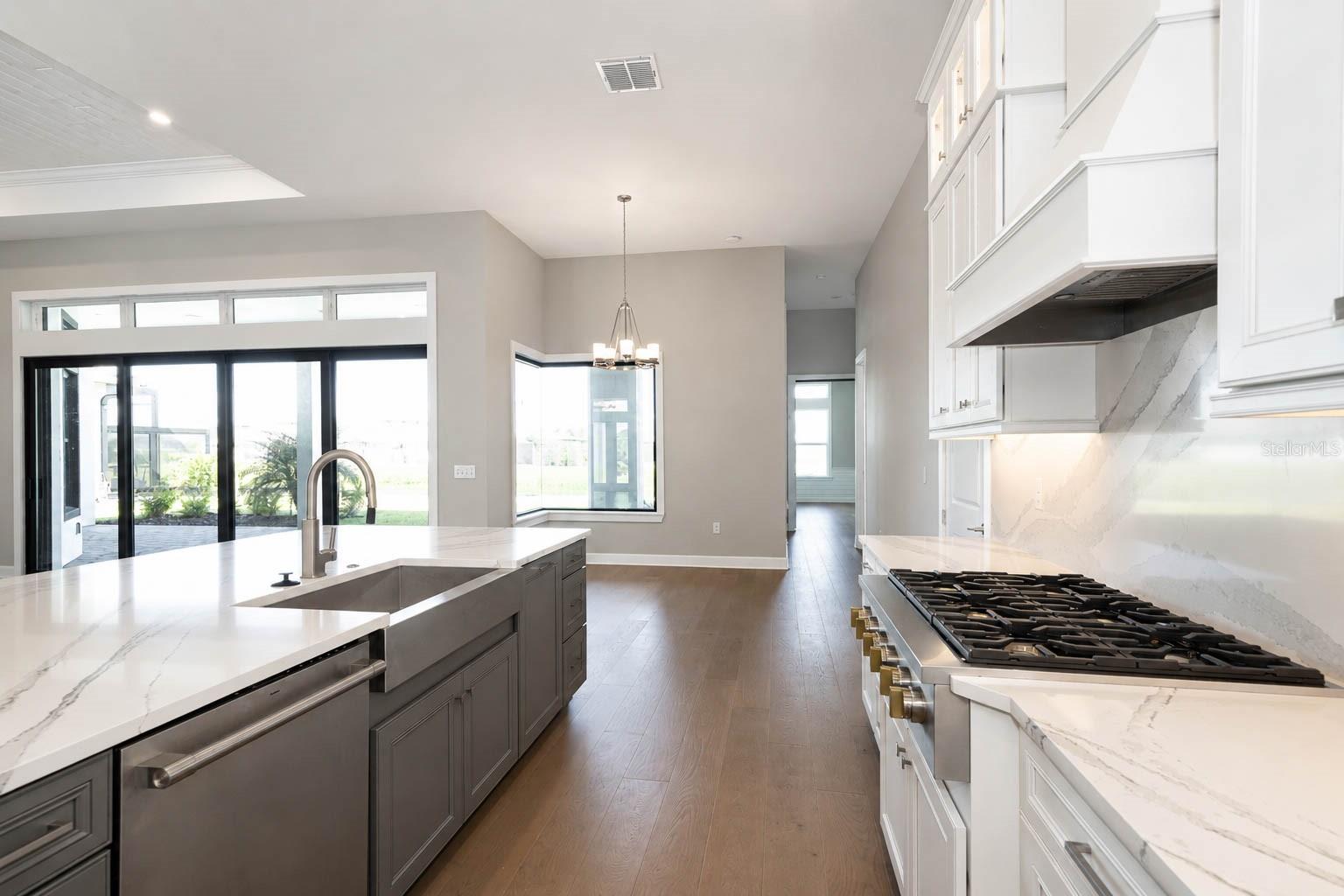 ESPLANADE/WIREGRASS RANCH PH - Residential