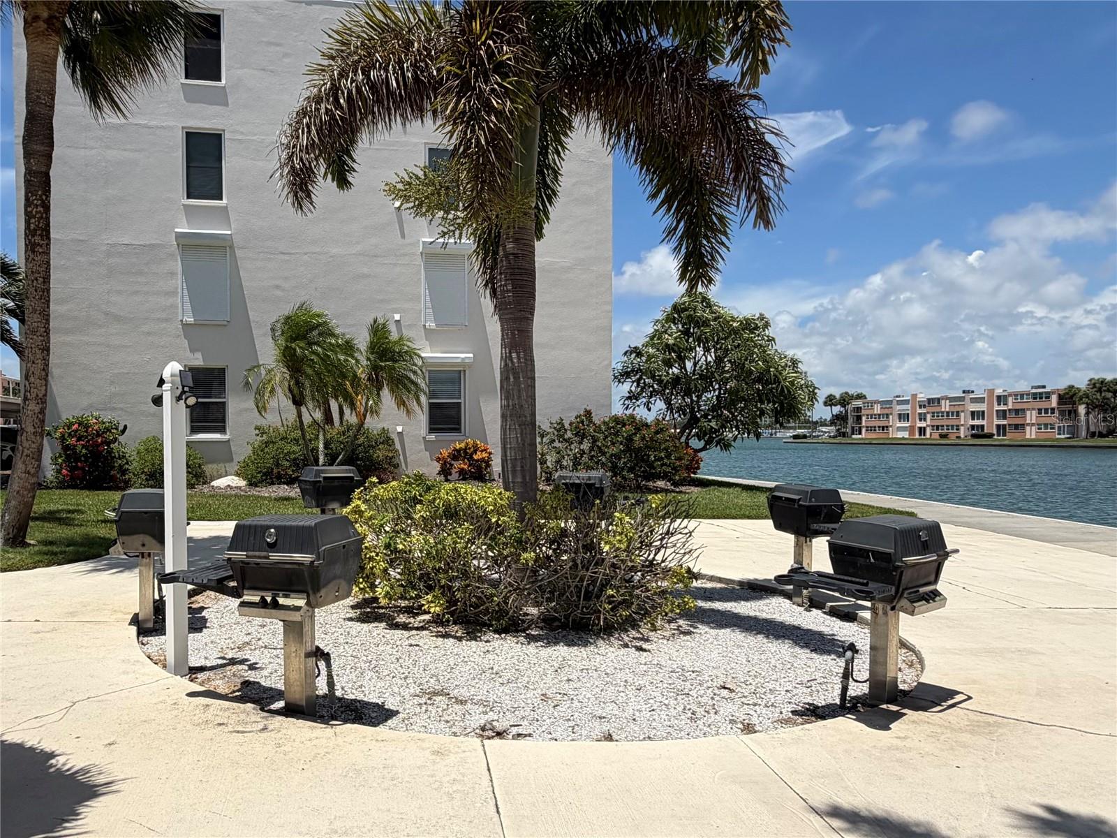 BAY ISLAND GROUP 1 - Residential