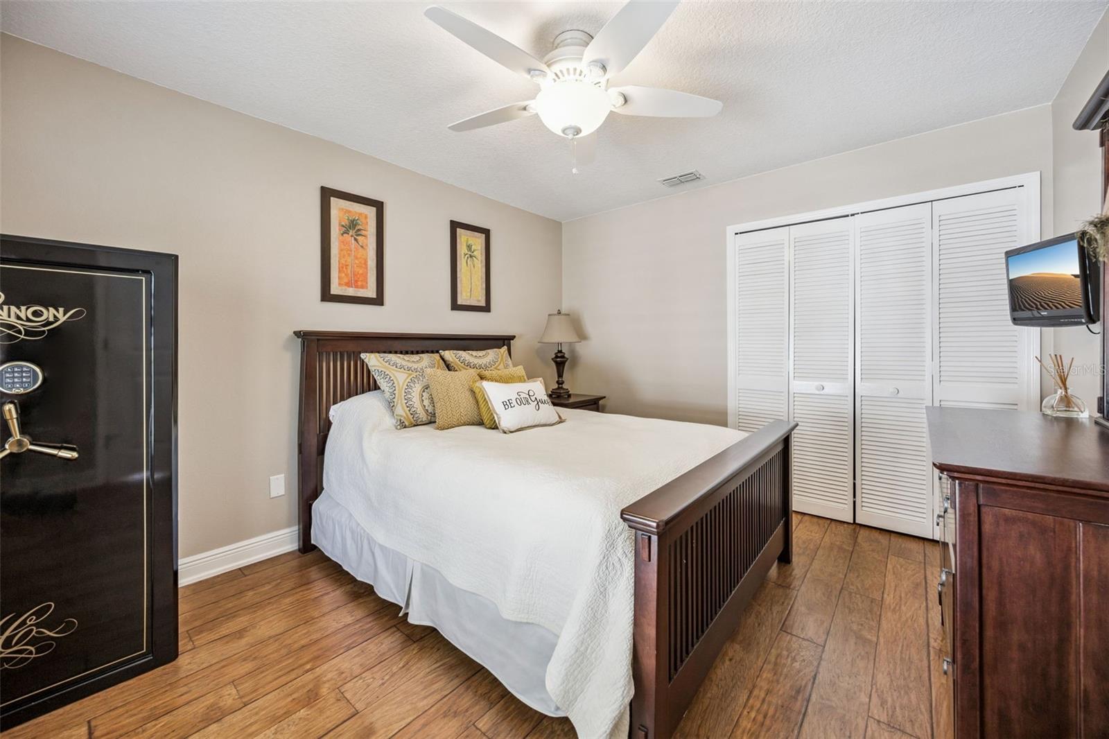 MAC KINLEYS MILL - Residential
