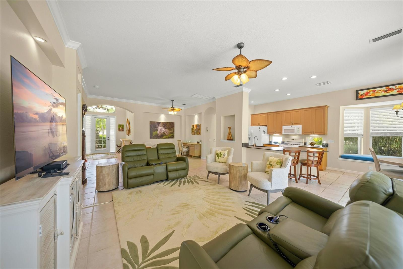 UNIVERSITY PARK COUNTRY CLUB - Residential
