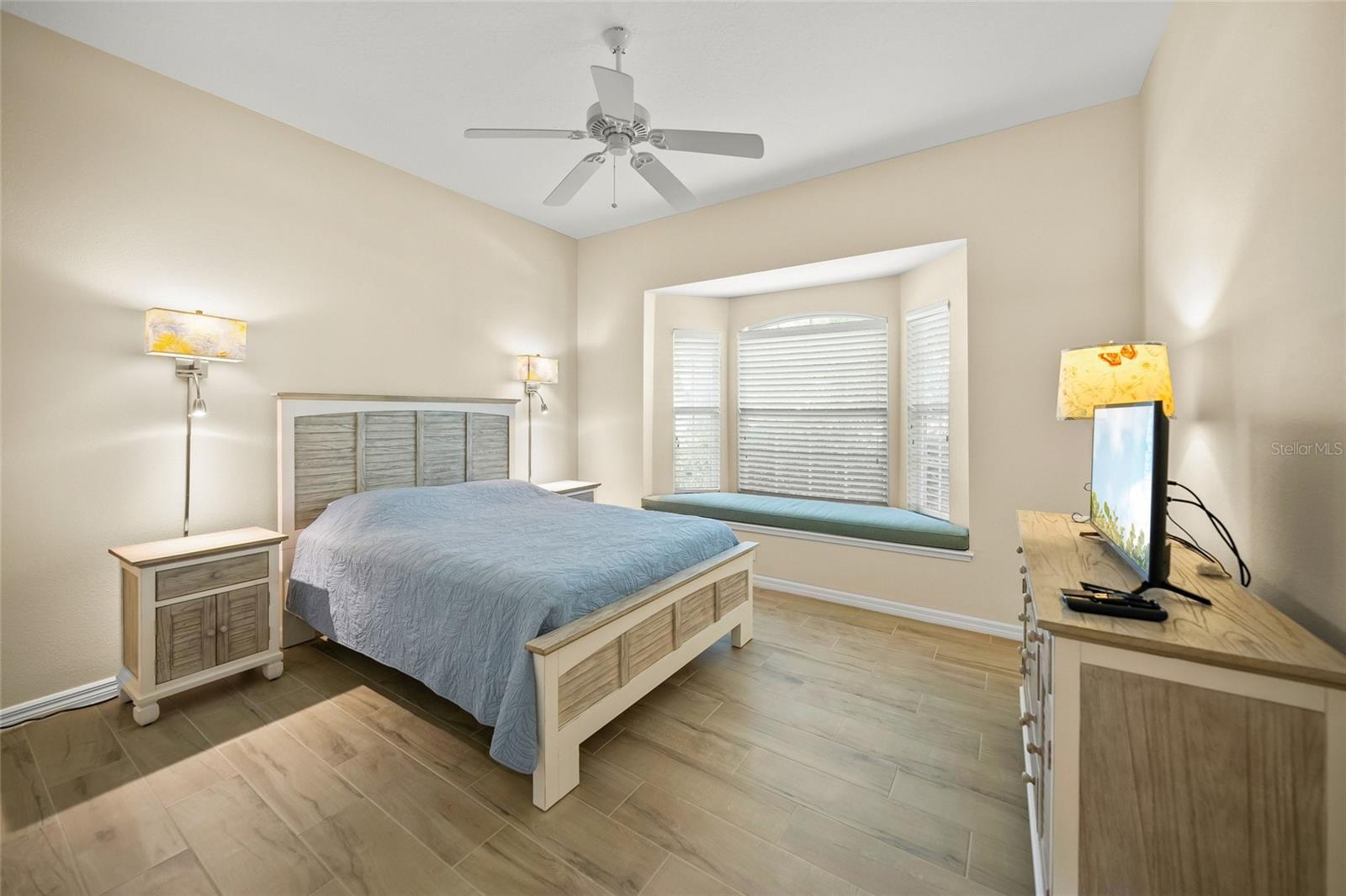 UNIVERSITY PARK COUNTRY CLUB - Residential