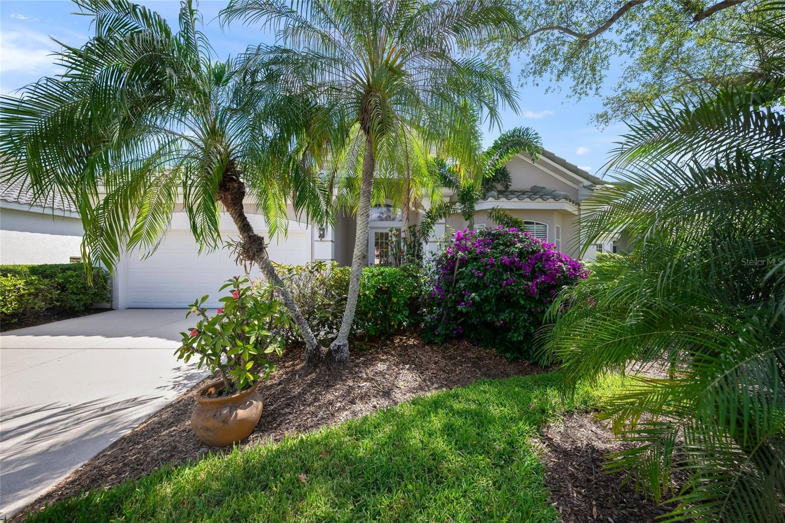 UNIVERSITY PARK COUNTRY CLUB - Residential