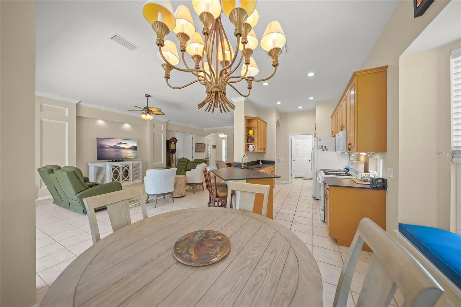 UNIVERSITY PARK COUNTRY CLUB - Residential