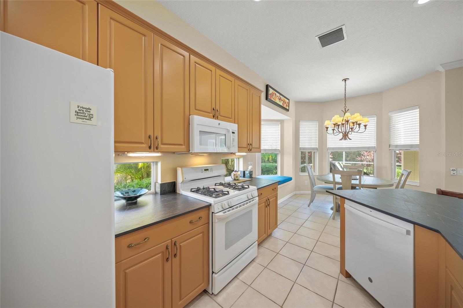 UNIVERSITY PARK COUNTRY CLUB - Residential