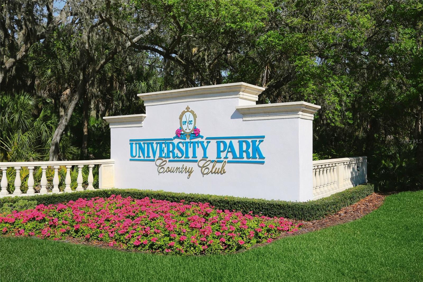 UNIVERSITY PARK COUNTRY CLUB - Residential