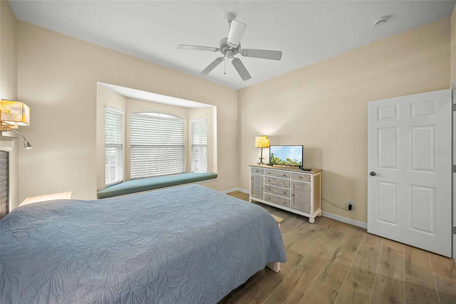 UNIVERSITY PARK COUNTRY CLUB - Residential