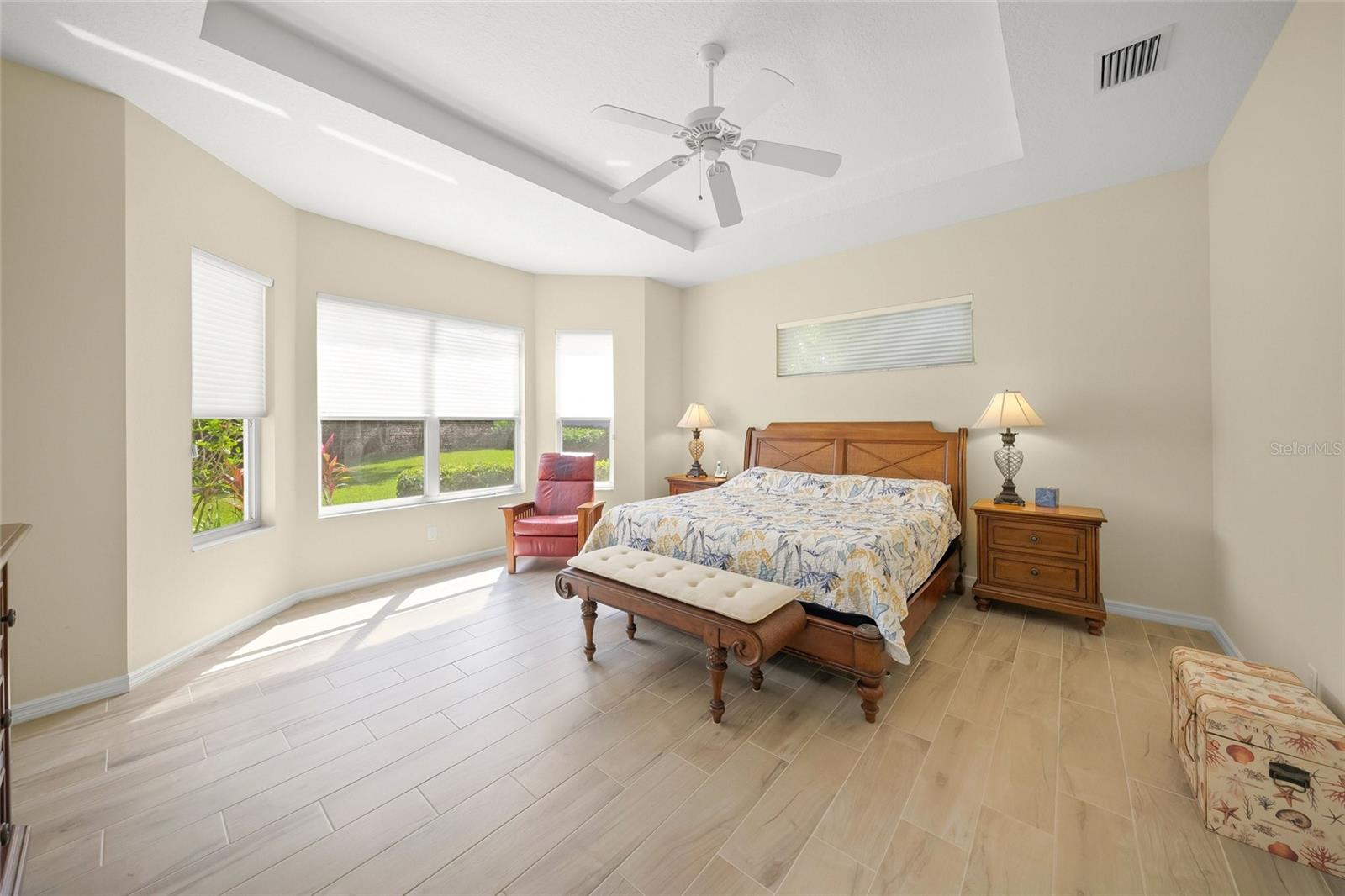 UNIVERSITY PARK COUNTRY CLUB - Residential