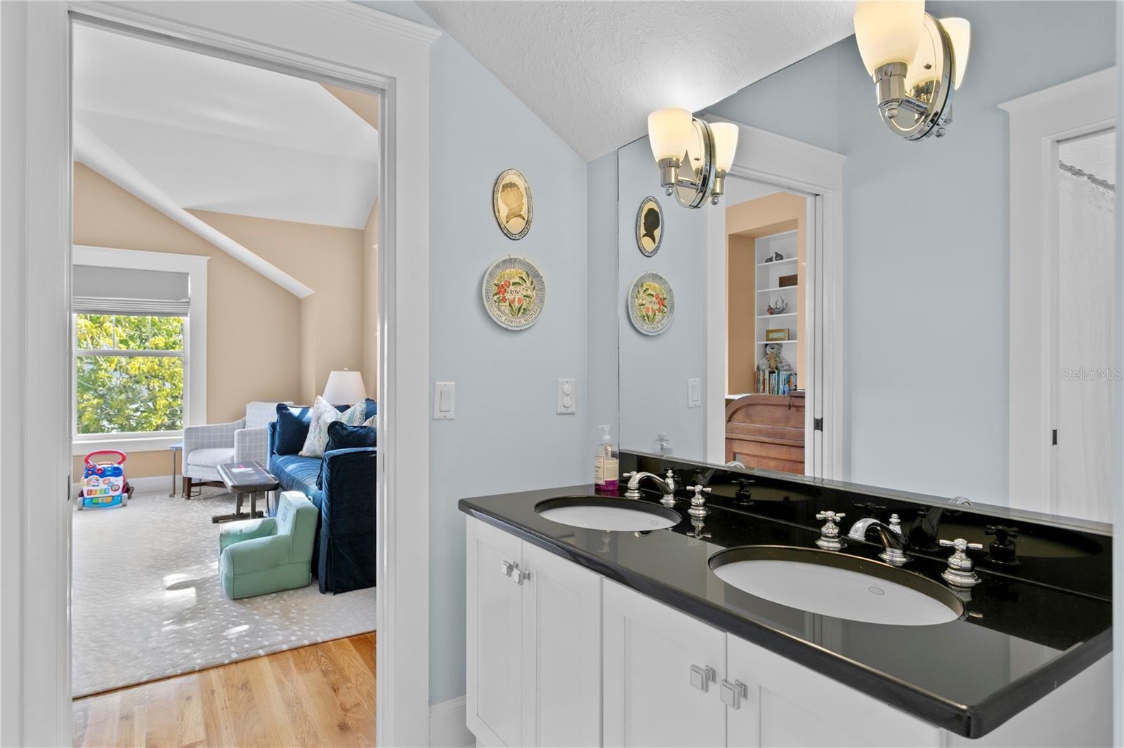 BAY VIEW ESTATES - Residential