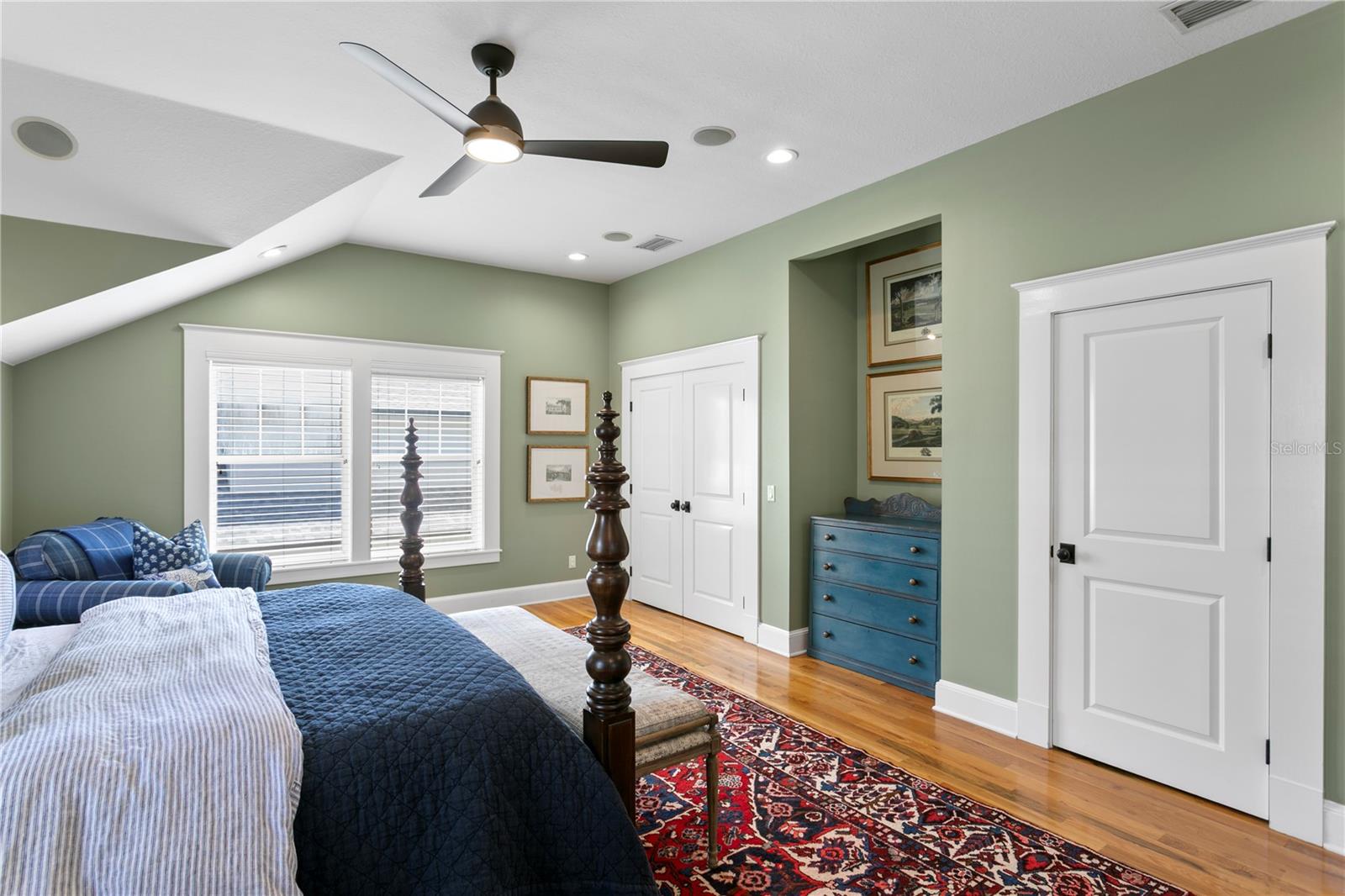 BAY VIEW ESTATES - Residential