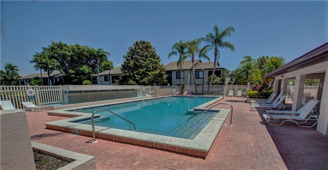 MIRROR LAKE CONDO SEC 2 - Residential