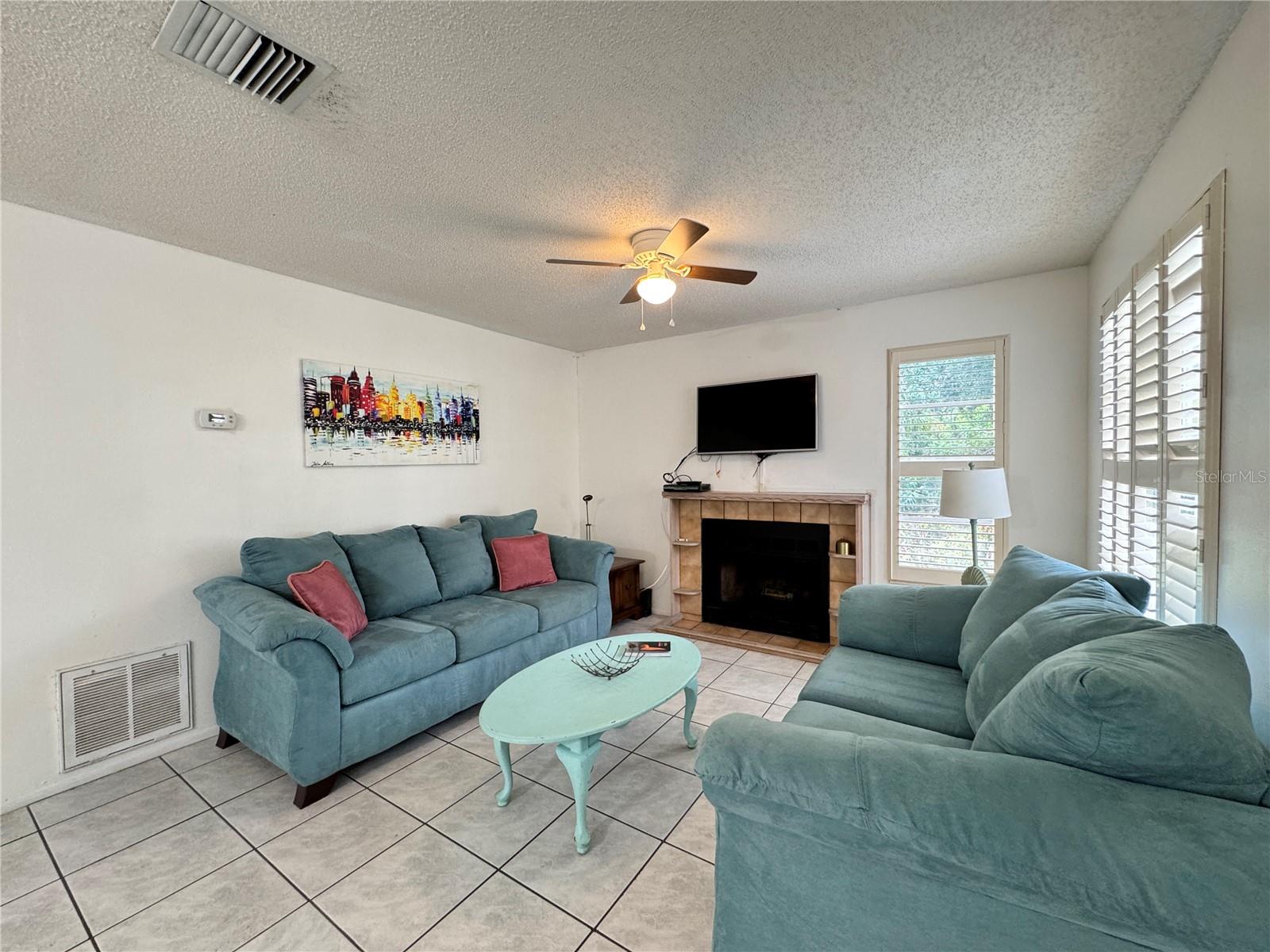 MIRROR LAKE CONDO SEC 2 - Residential