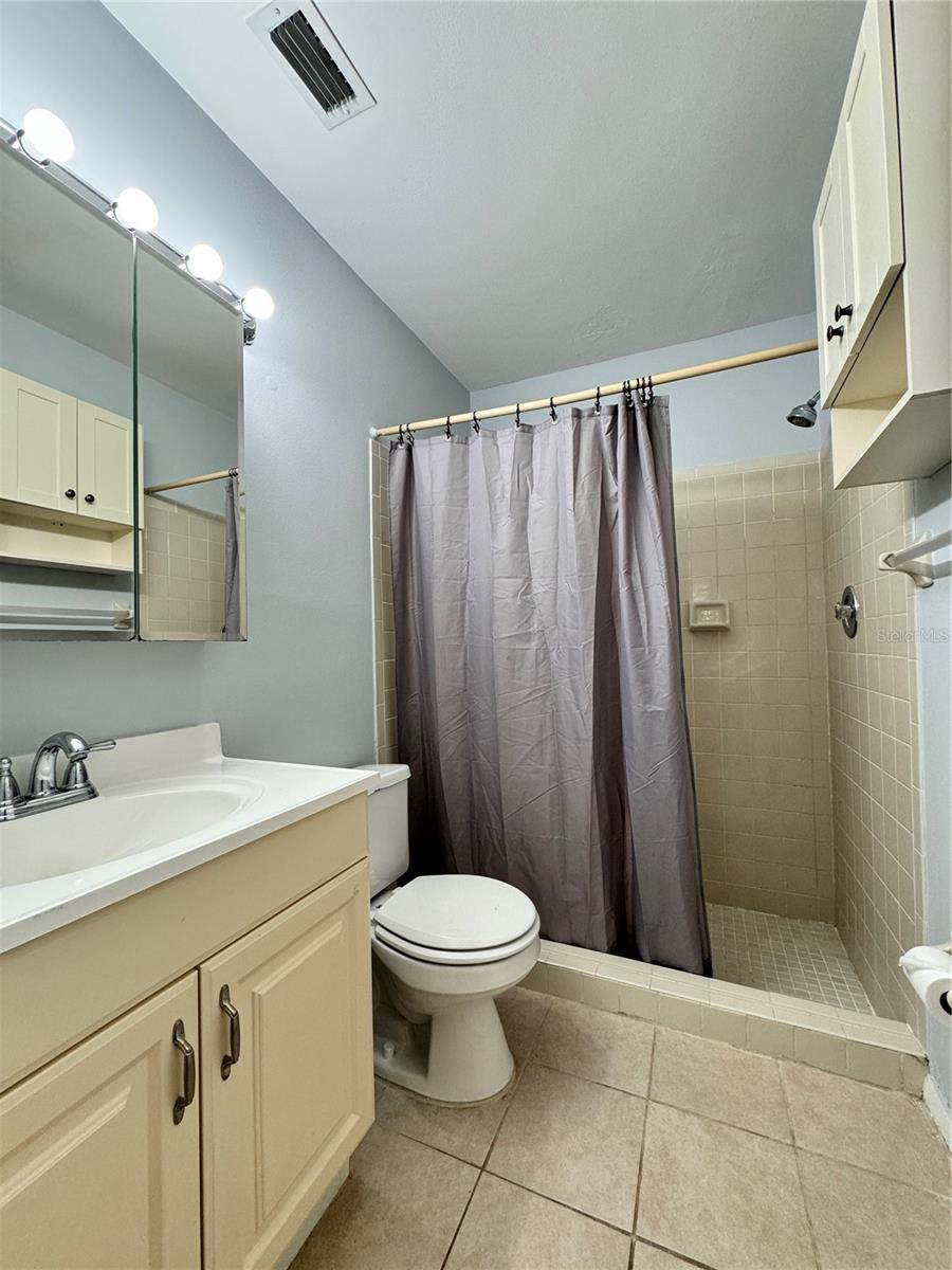 MIRROR LAKE CONDO SEC 2 - Residential