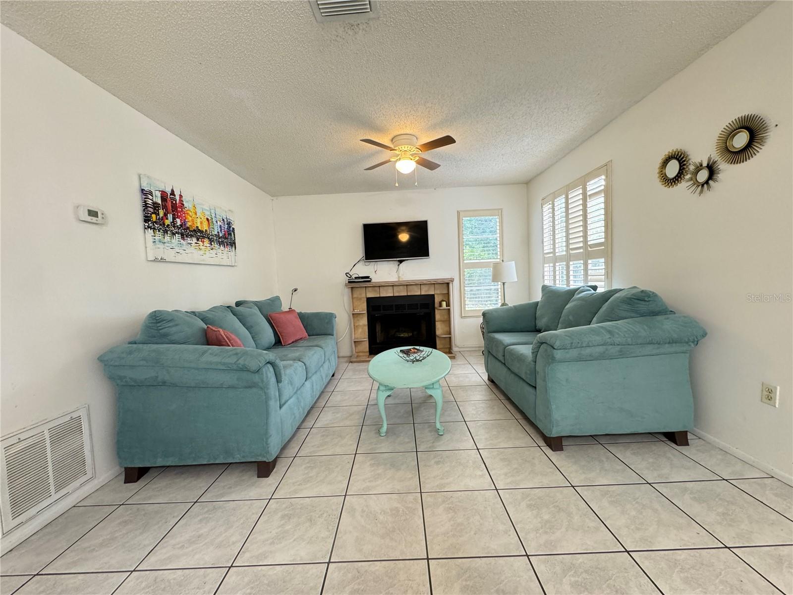MIRROR LAKE CONDO SEC 2 - Residential