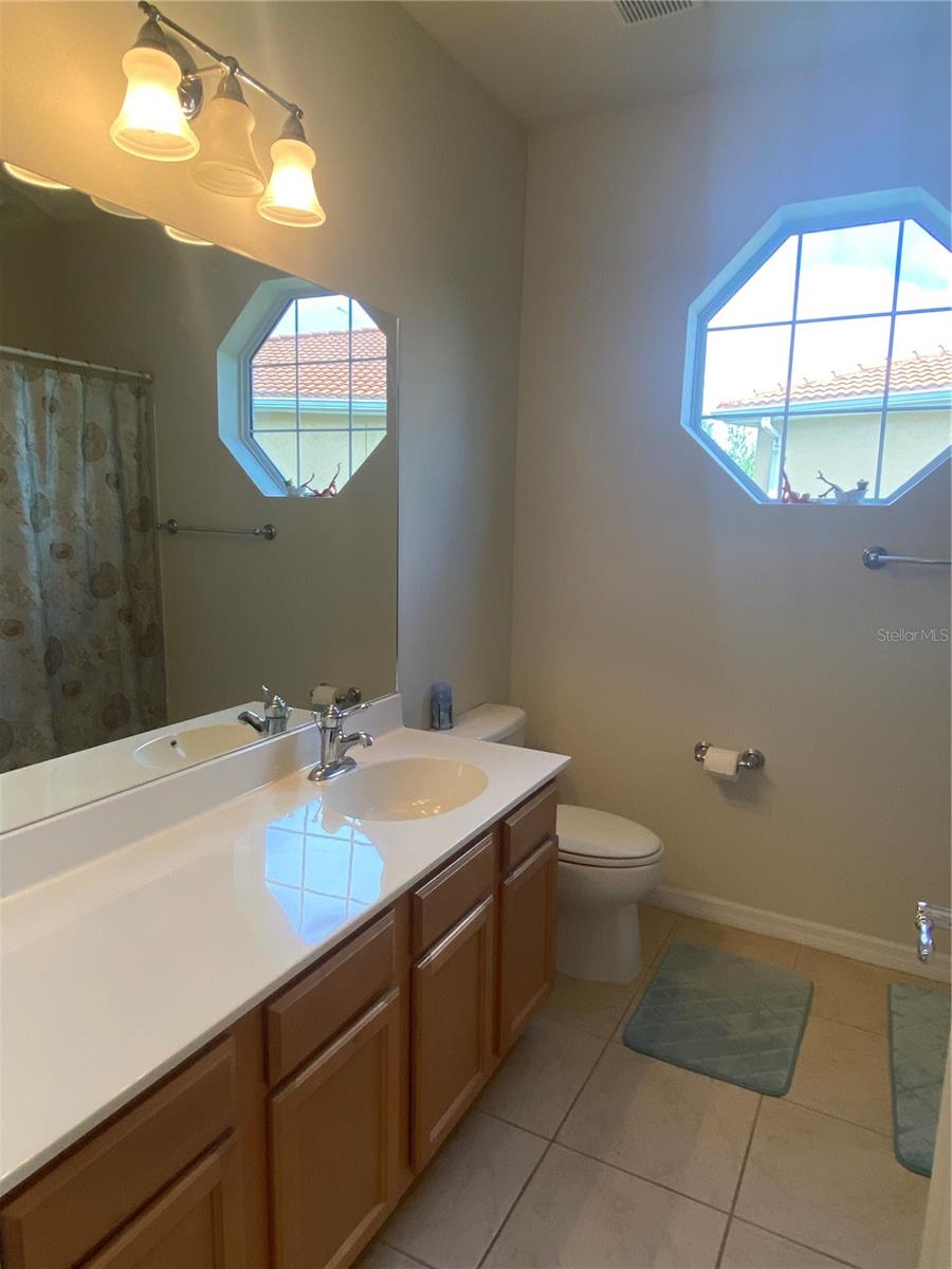 SAN MICHELE AT UNIVERSITY COMMONS - Residential Lease
