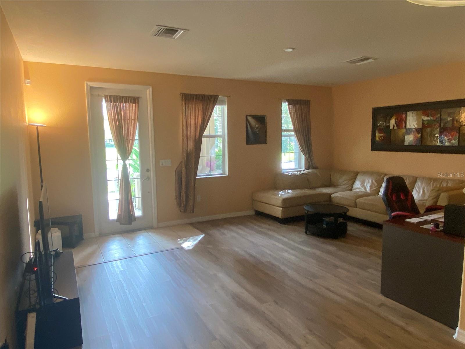 SAN MICHELE AT UNIVERSITY COMMONS - Residential Lease