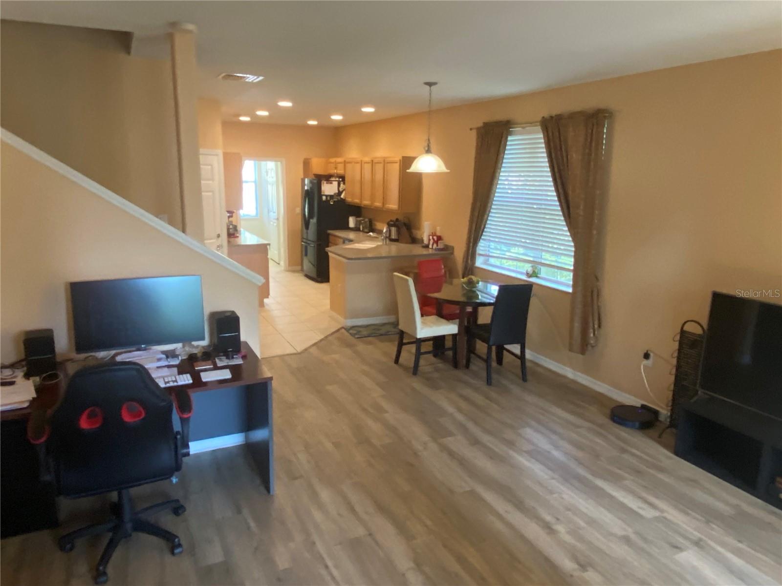 SAN MICHELE AT UNIVERSITY COMMONS - Residential Lease