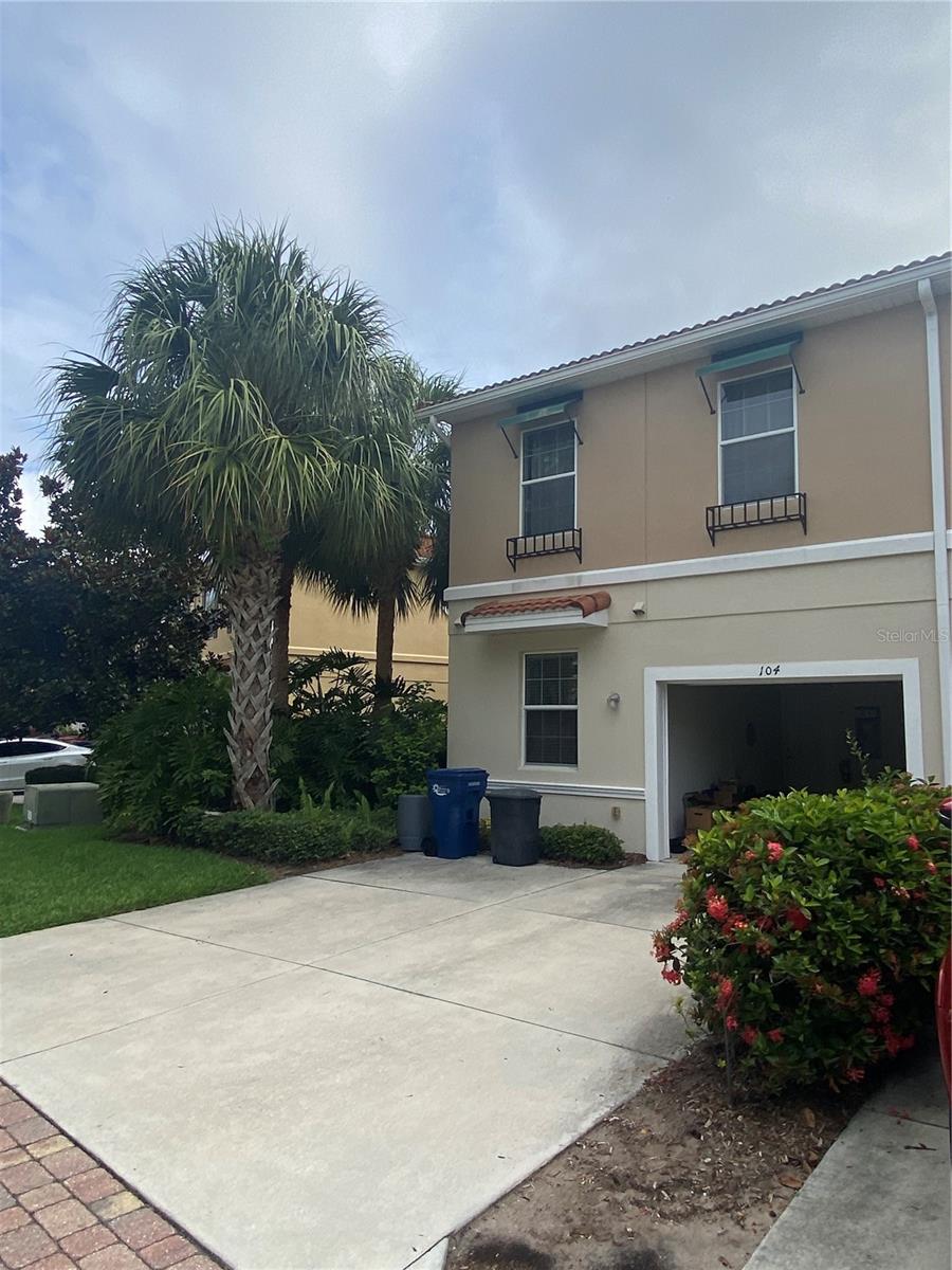 SAN MICHELE AT UNIVERSITY COMMONS - Residential Lease