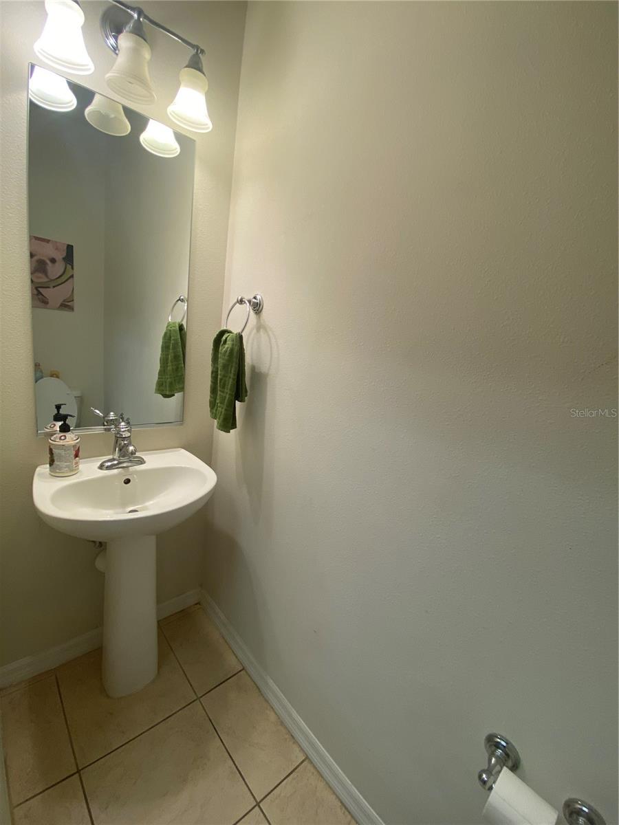 SAN MICHELE AT UNIVERSITY COMMONS - Residential Lease