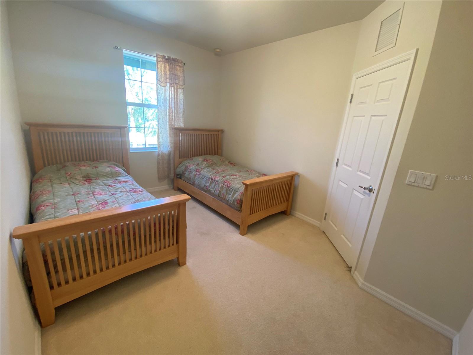 SAN MICHELE AT UNIVERSITY COMMONS - Residential Lease