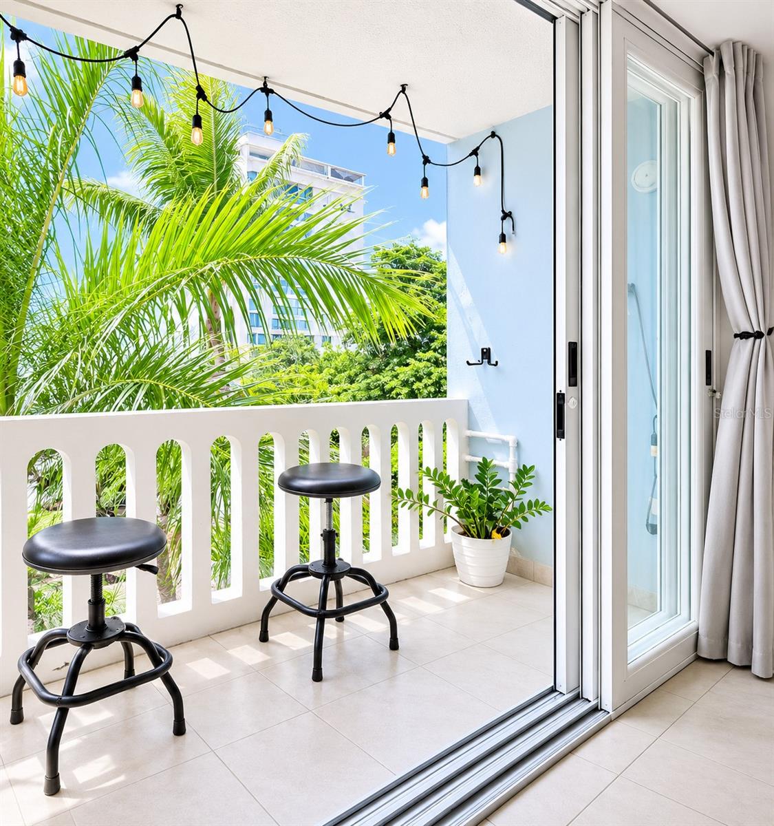 CONDOMINIO LOS CORALES - Residential