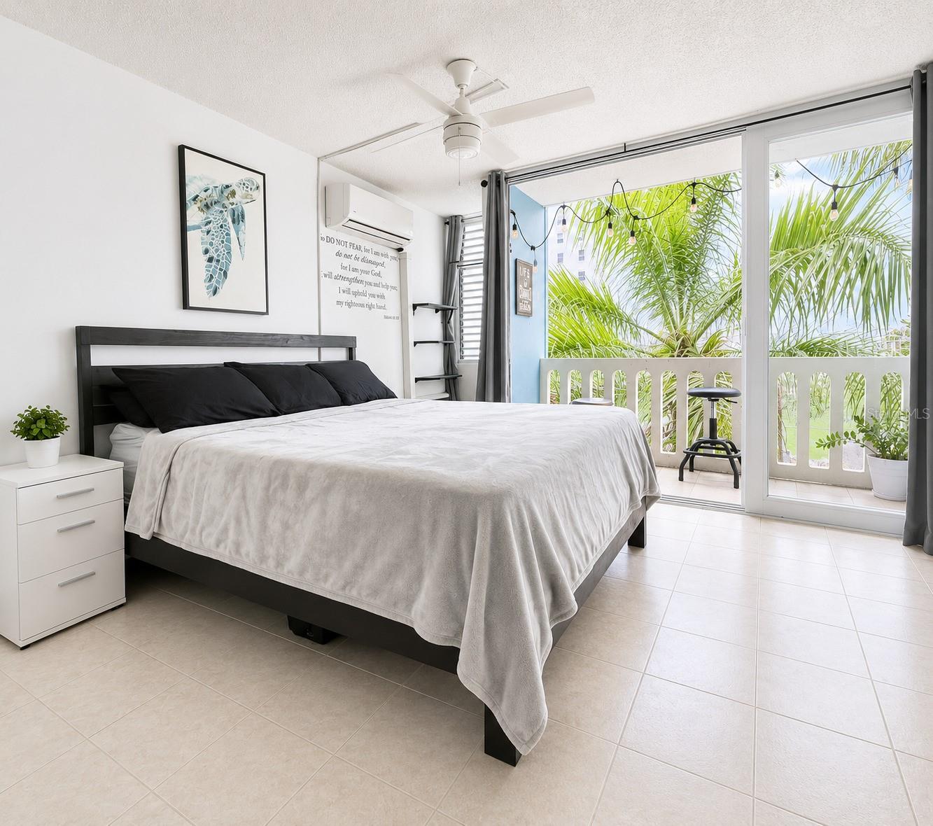 CONDOMINIO LOS CORALES - Residential
