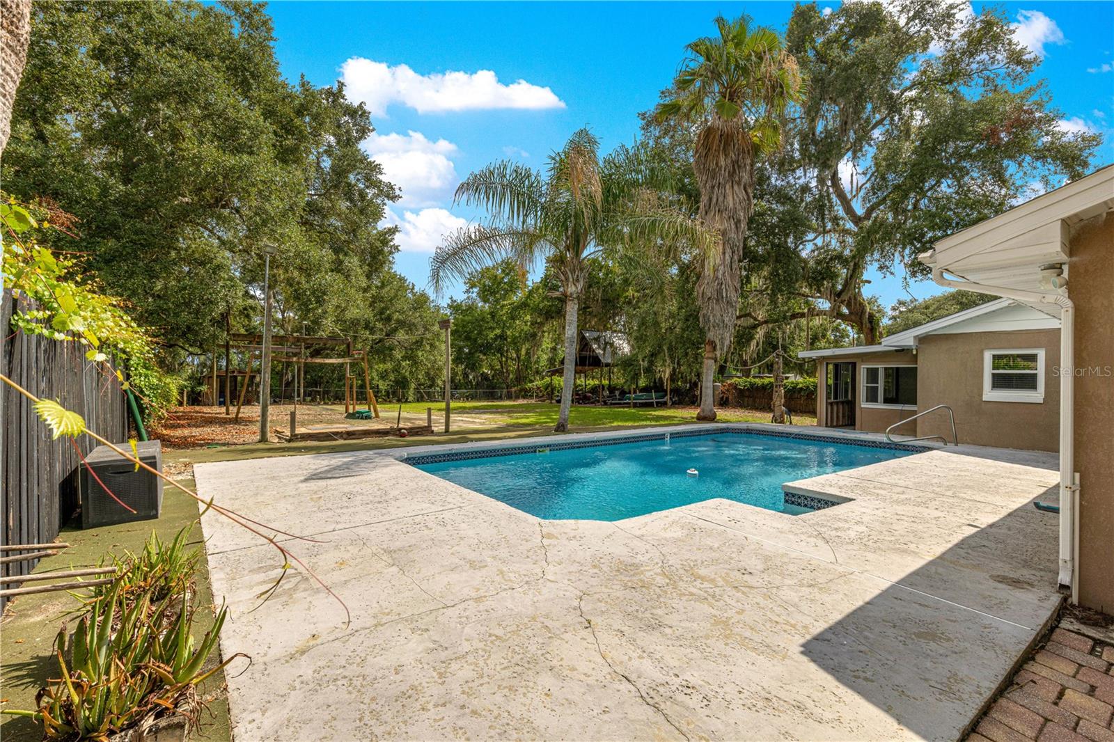 LAKEWOOD UNIT 2 REVISTED - Residential
