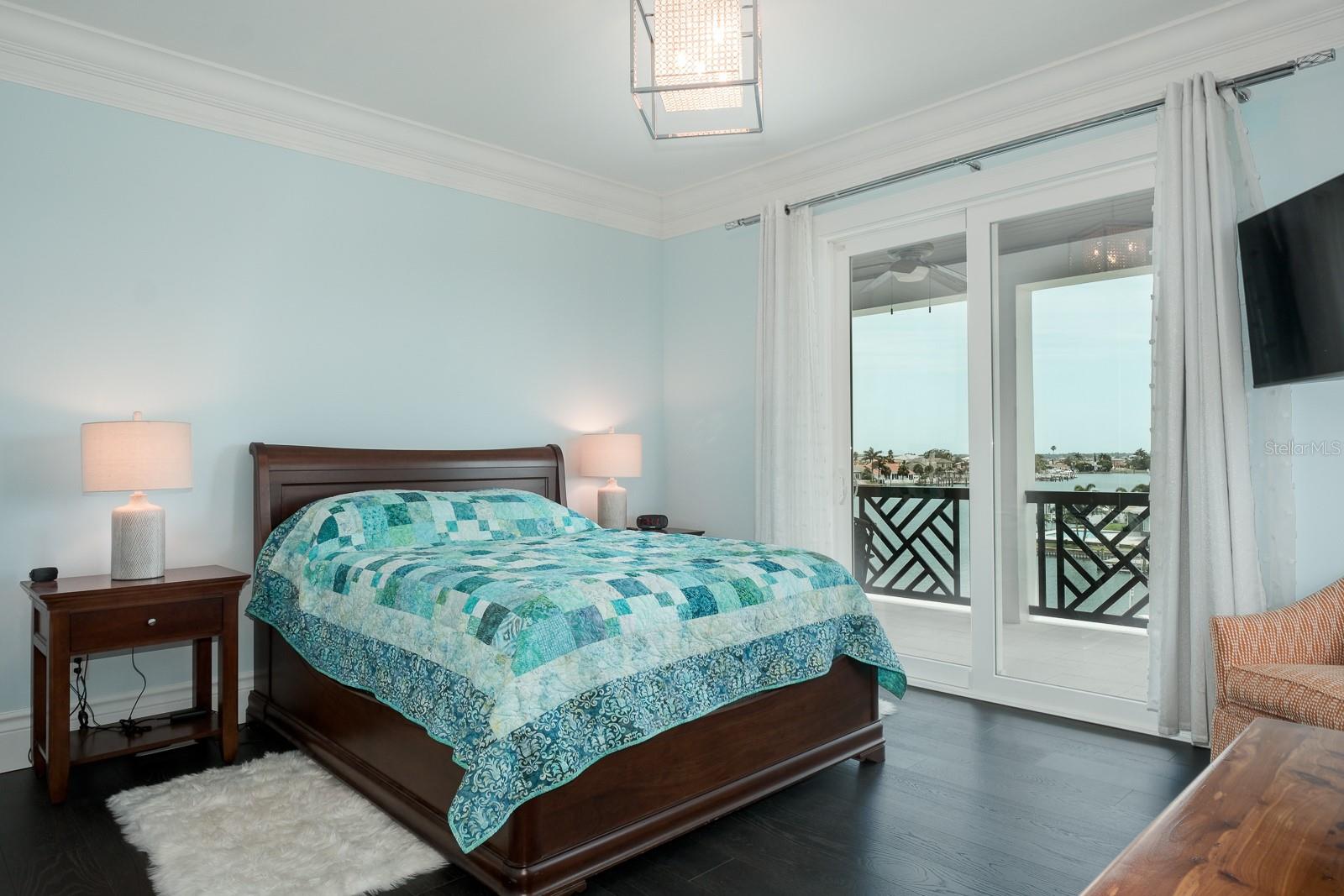 HOWARD ESTATES - Residential