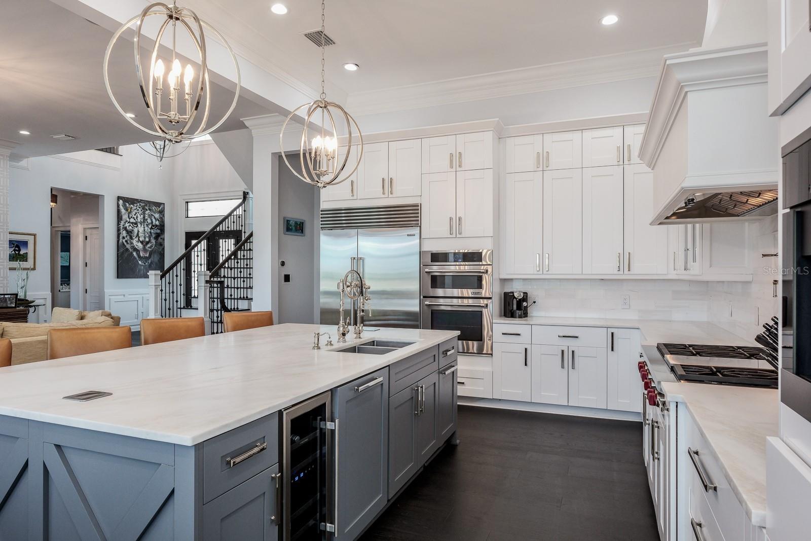 HOWARD ESTATES - Residential