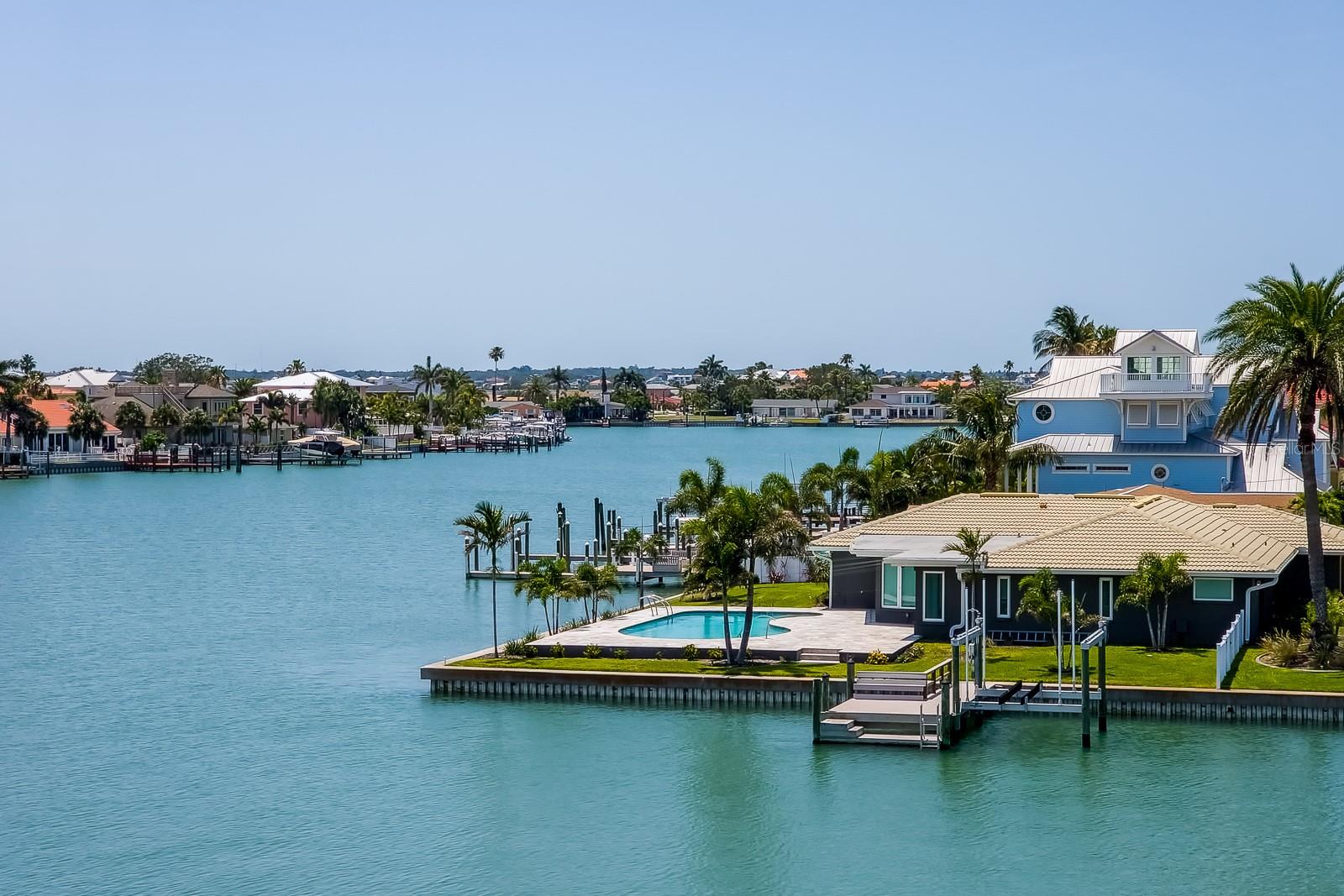 HOWARD ESTATES - Residential