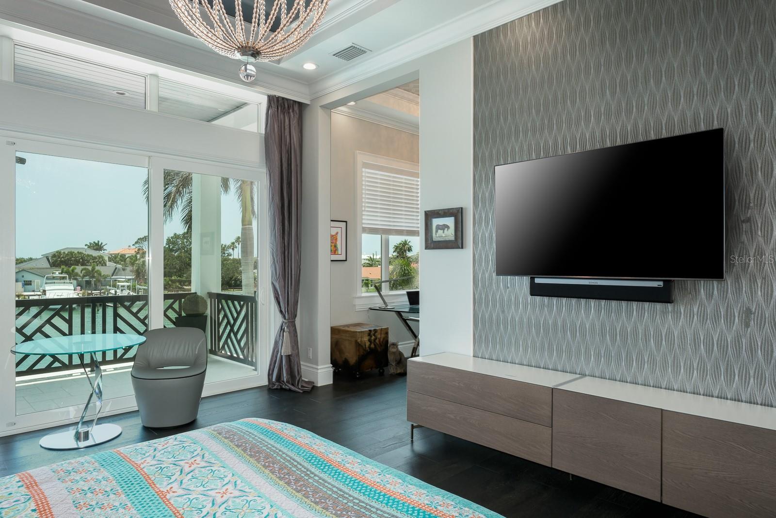 HOWARD ESTATES - Residential