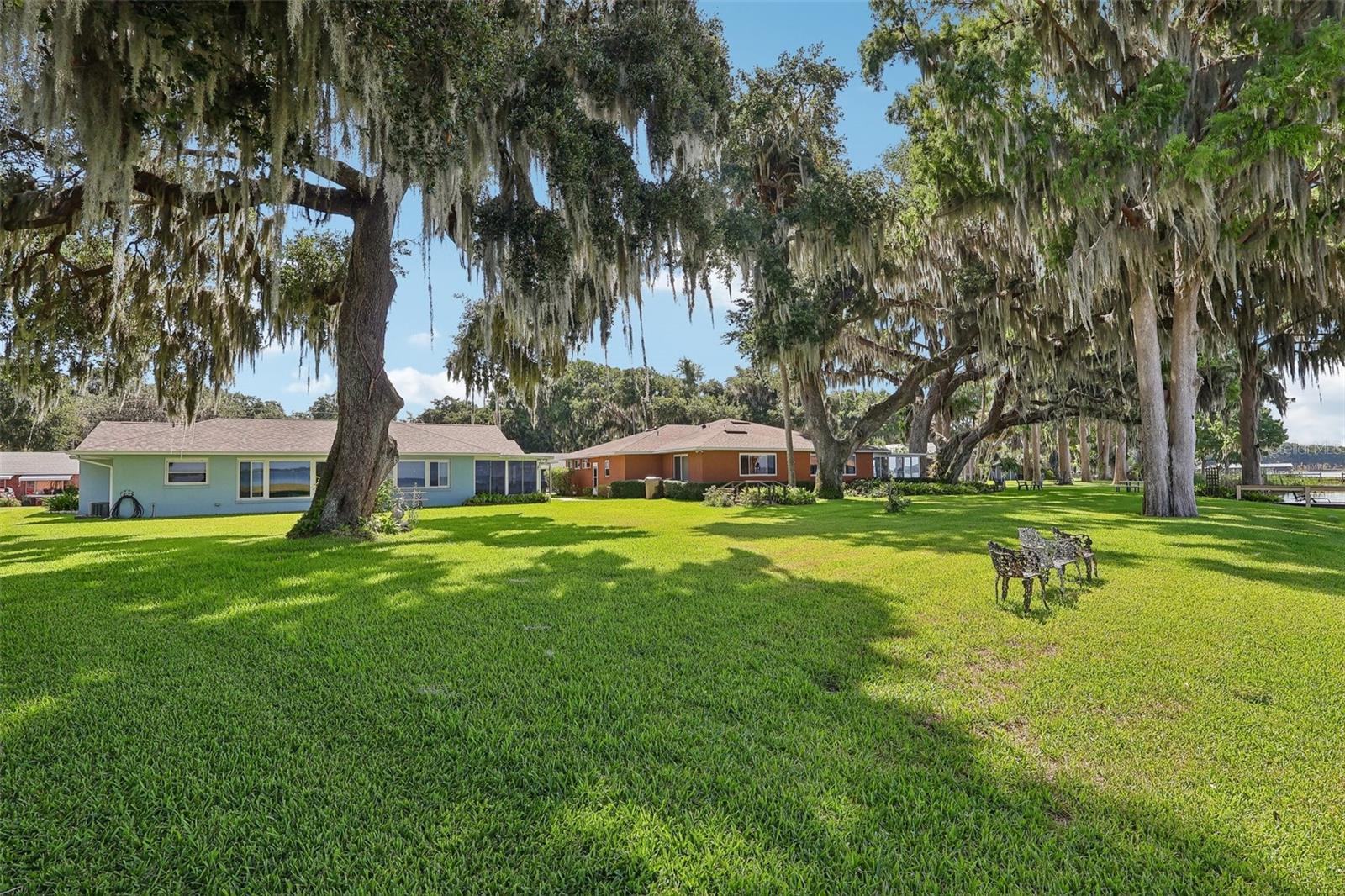 ROD N REEL CLUB - Residential