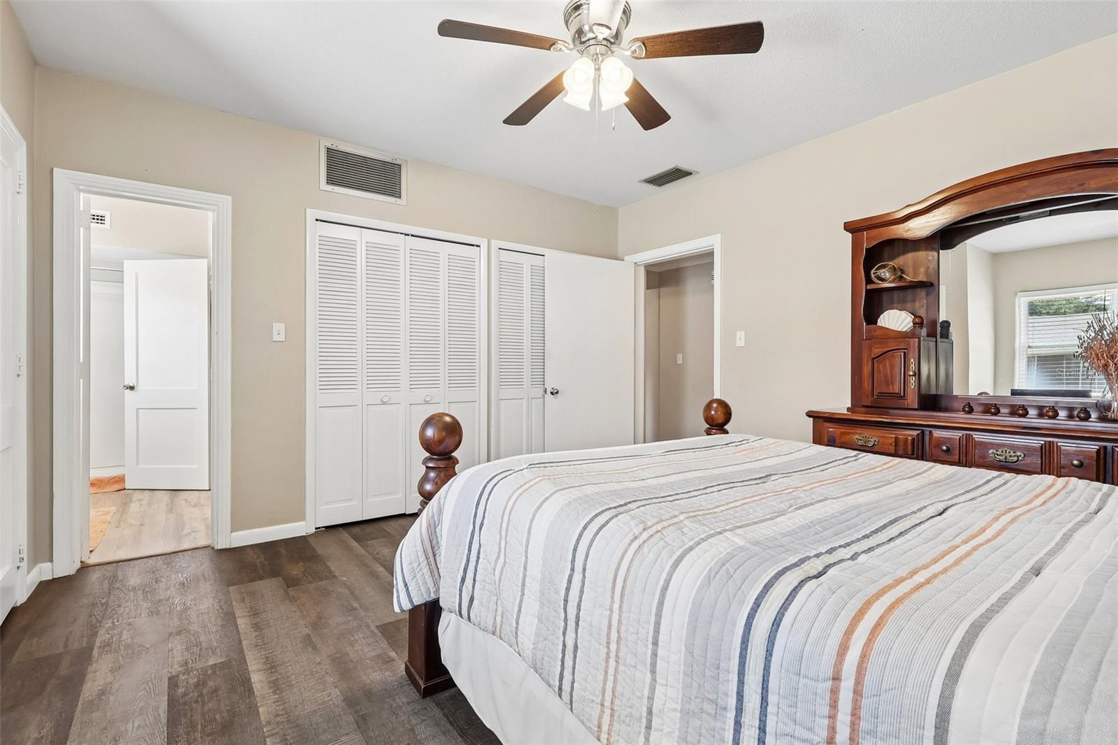 ROD N REEL CLUB - Residential