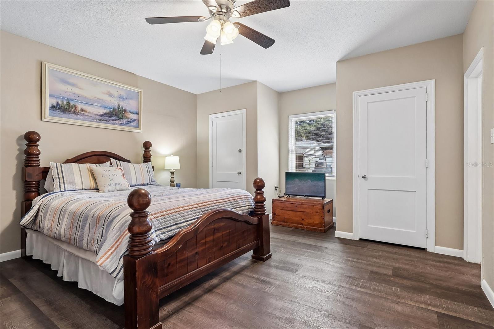 ROD N REEL CLUB - Residential