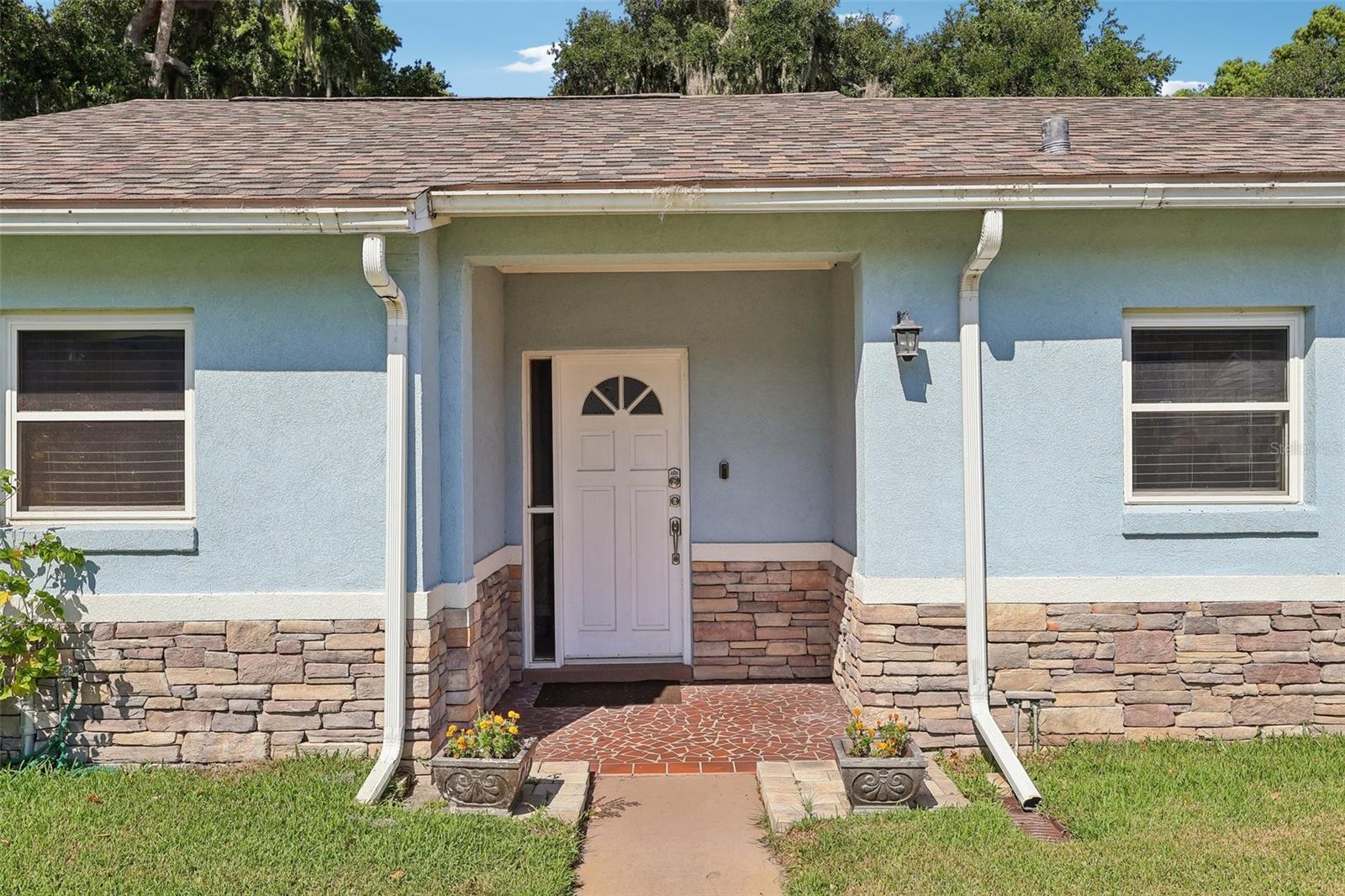 ROD N REEL CLUB - Residential