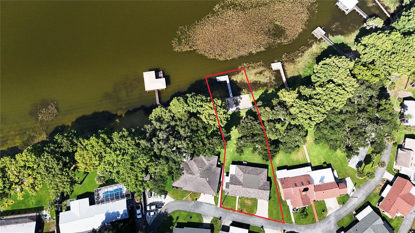 ROD N REEL CLUB - Residential