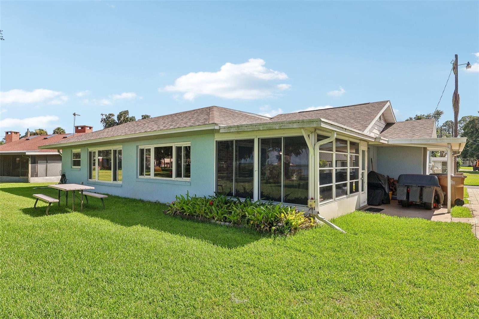ROD N REEL CLUB - Residential