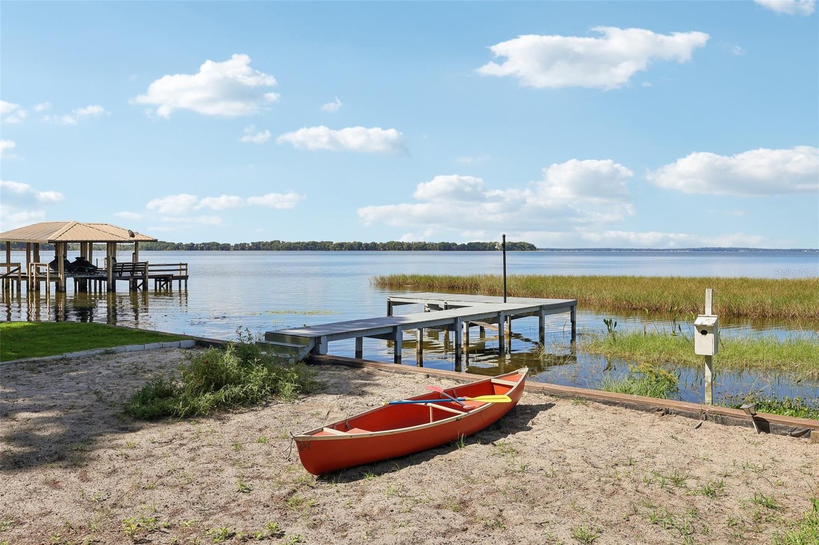 ROD N REEL CLUB - Residential