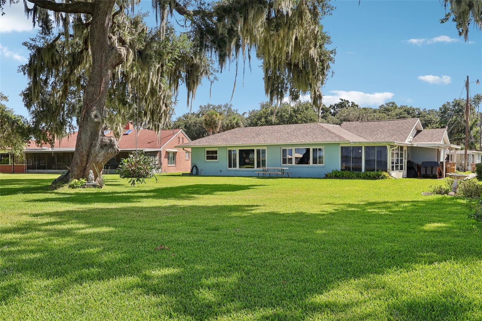 ROD N REEL CLUB - Residential