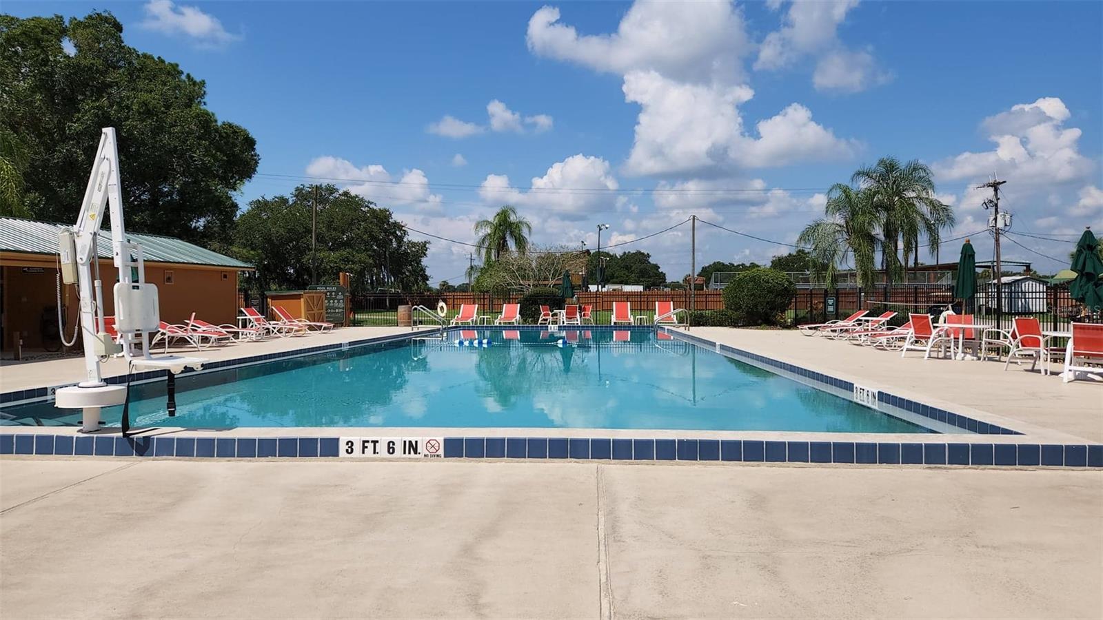 OUTDOOR RESORTS RIVER RANCH INN & COTTAGES PH 01 - Residential