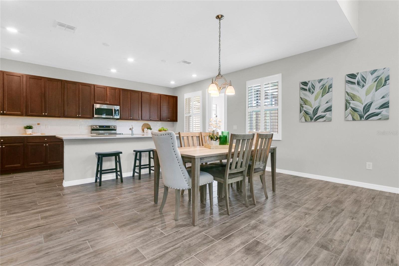 WAVERLY WALK - Residential