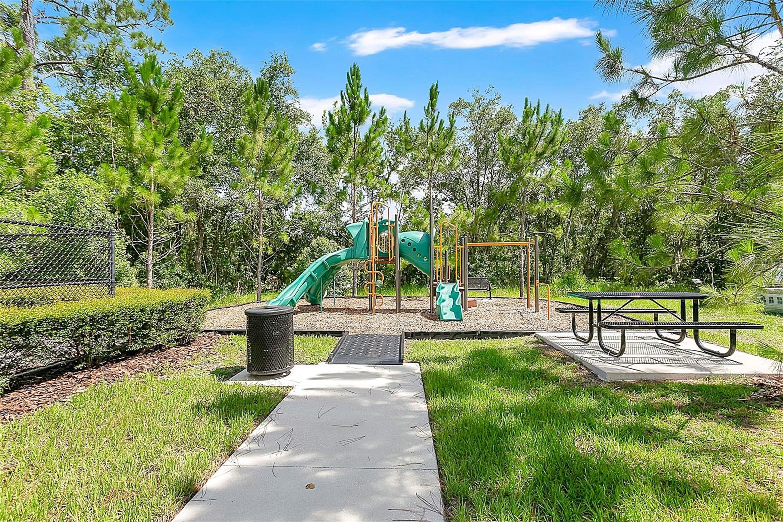 WAVERLY WALK - Residential