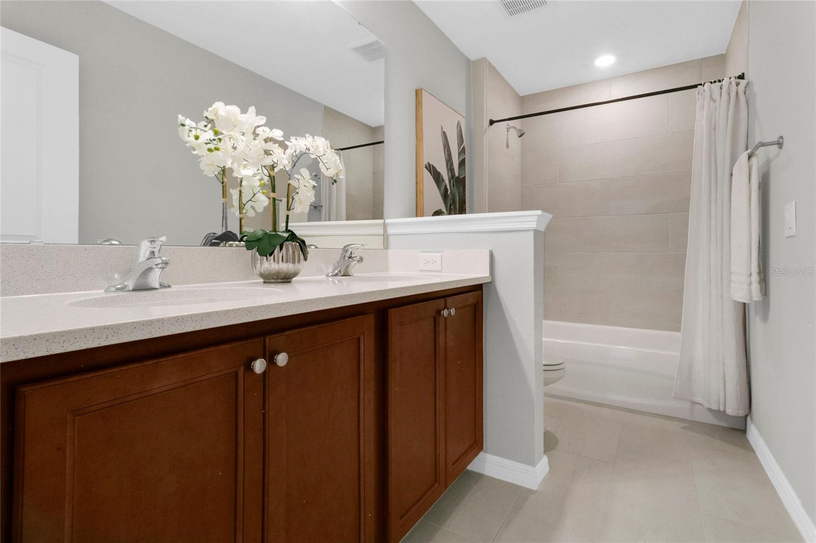 WAVERLY WALK - Residential