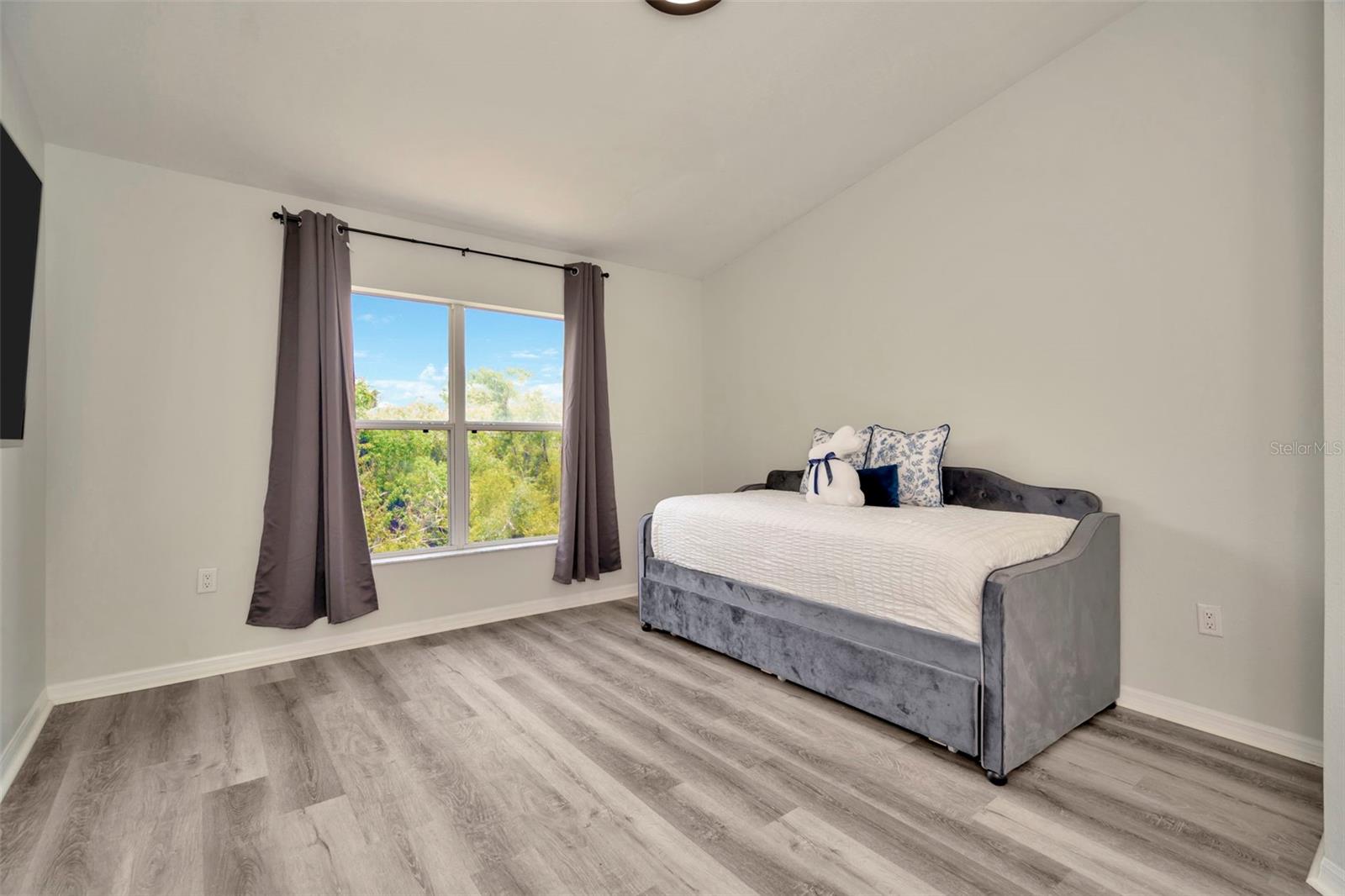 VILLAGES OF BLOOMINGDALE PHASE1 - Residential